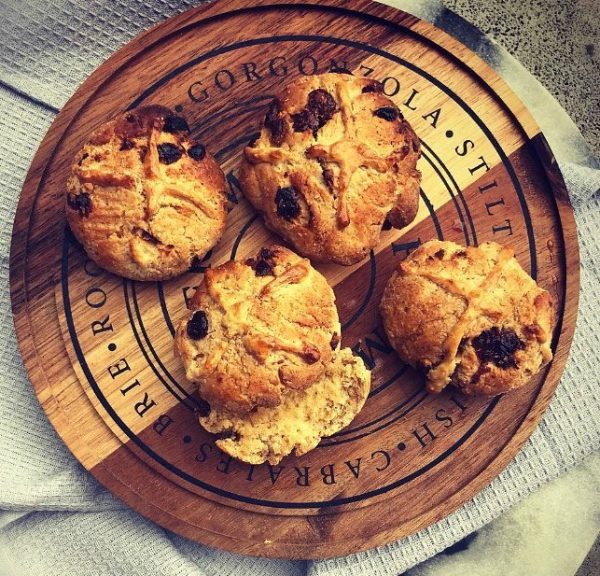 Quick and clean hot cross buns Quick and clean hot cross buns
