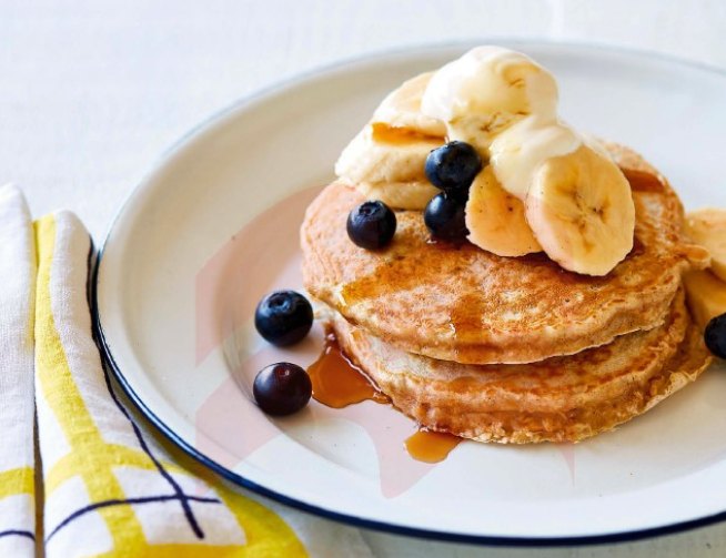 oat and cinnamon pancakes