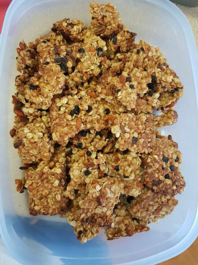 5 Ingredient healthy muesli bar recipe