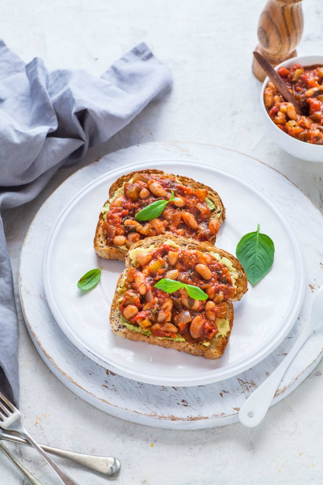 GreekWhiteBeansWithAvocadoToast