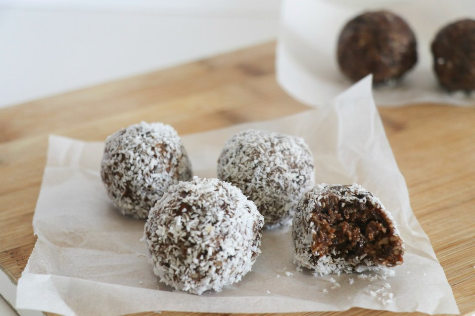 Chocolate bliss balls