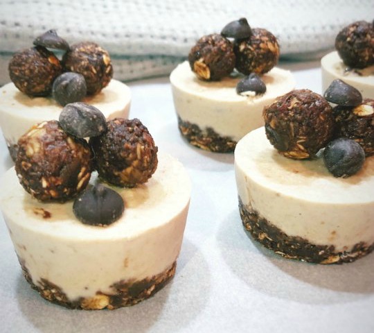 Healthy choc chip mini cheesecakes