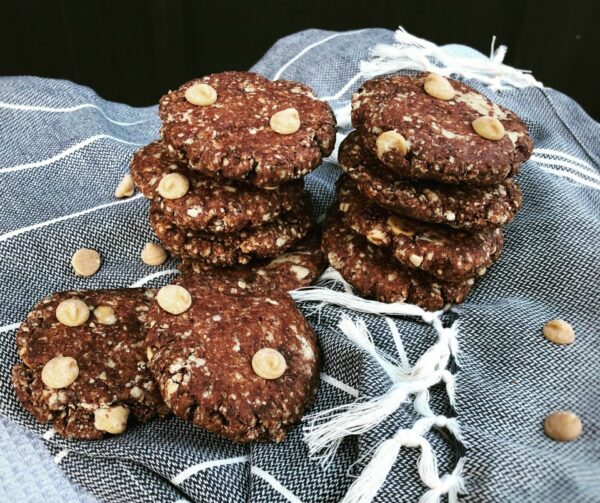 Cacao and Peanut Butter Chip Cookies Cacao and Peanut Butter Chip Cookies