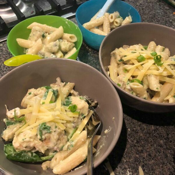 Creamy chicken pesto pasta Creamy chicken pesto pasta