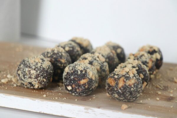 Snickers Protein Balls Snickers Protein Balls
