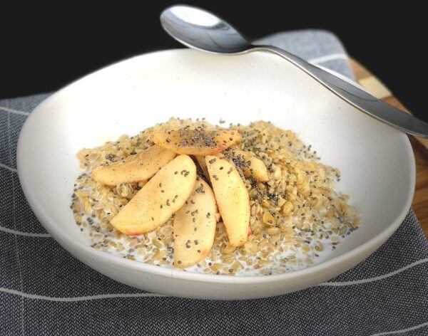 Freekeh, cinnamon & apple porridge