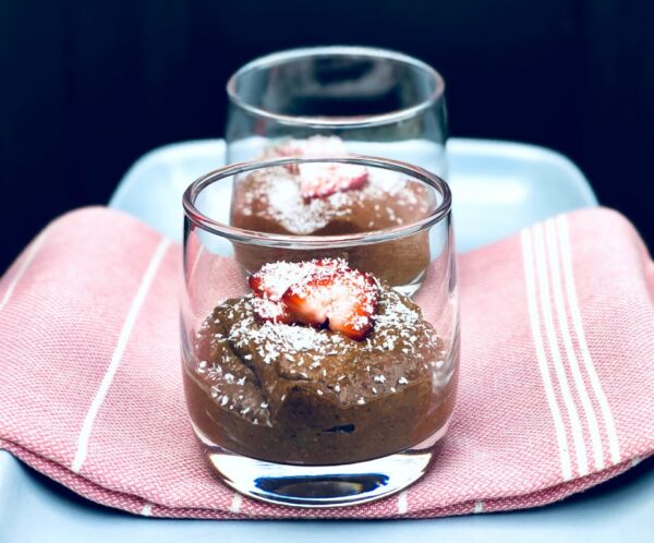 Chocolate chia breakfast mousse 