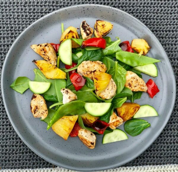 Grilled chicken and pineapple salad 