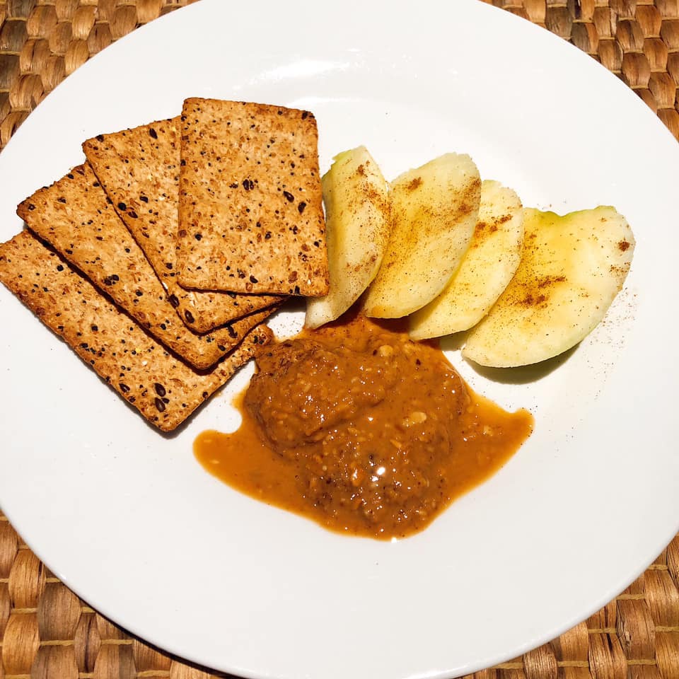 apple snack plate