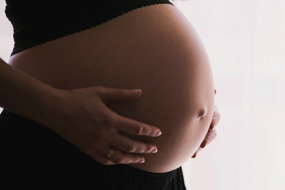 Study finds stressed pregnant women are more likely to have children with personality disorders