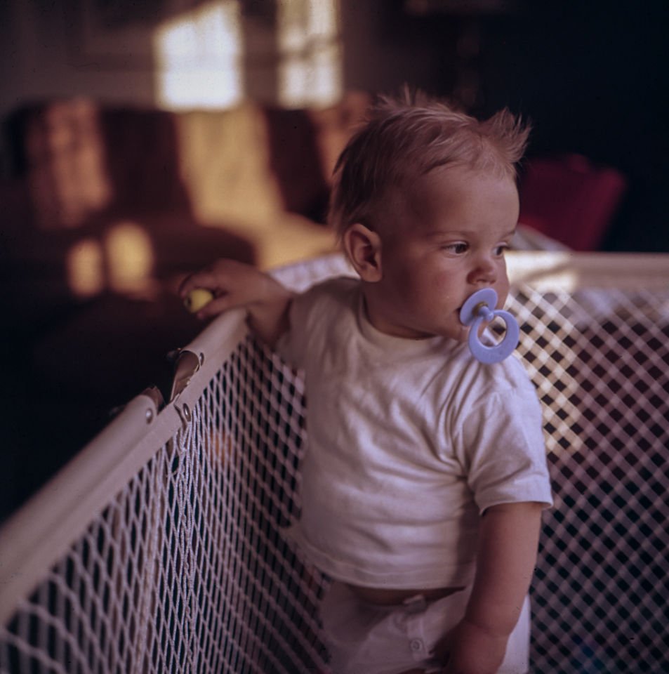 baby cot