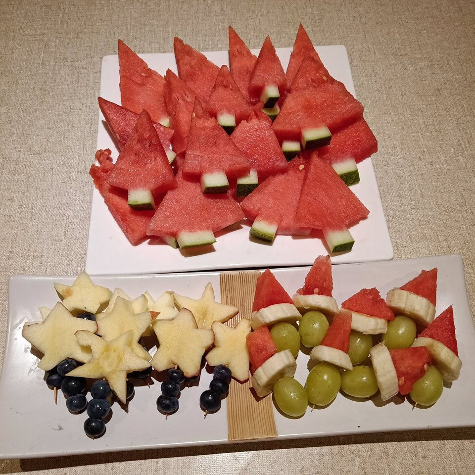 fruit christmas platter