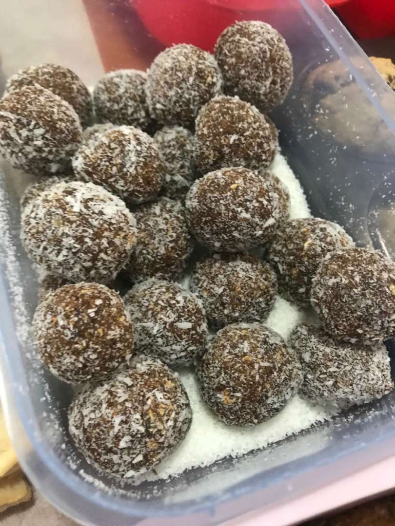 Jessica-meal-prep-salted-caramel-balls