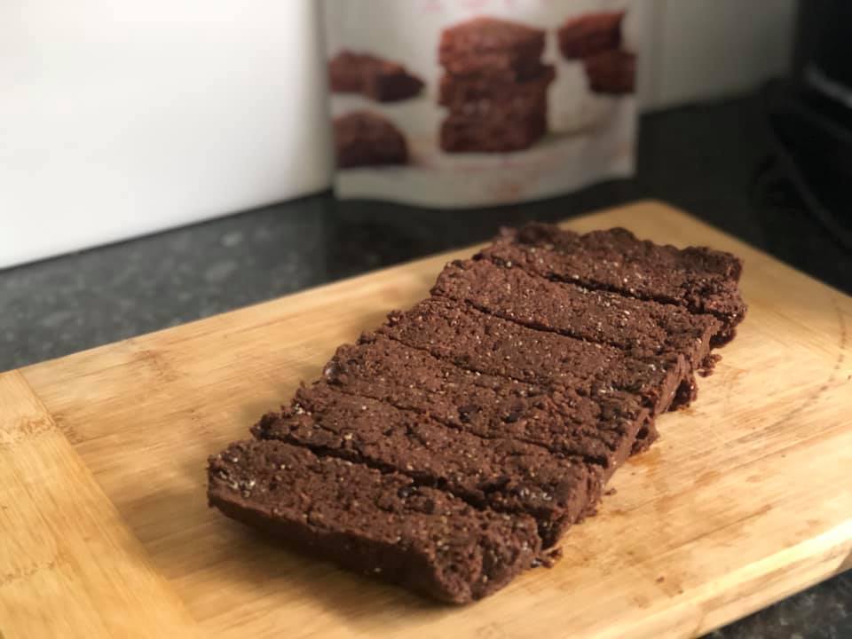 Robyn-Jurd-Healthy-Brownie-Bites-back-to-school-meal-prep