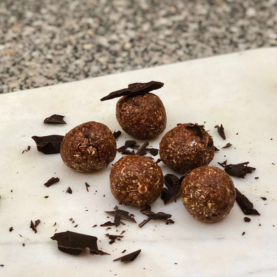 Caramel Chocolate Chunk Protein balls