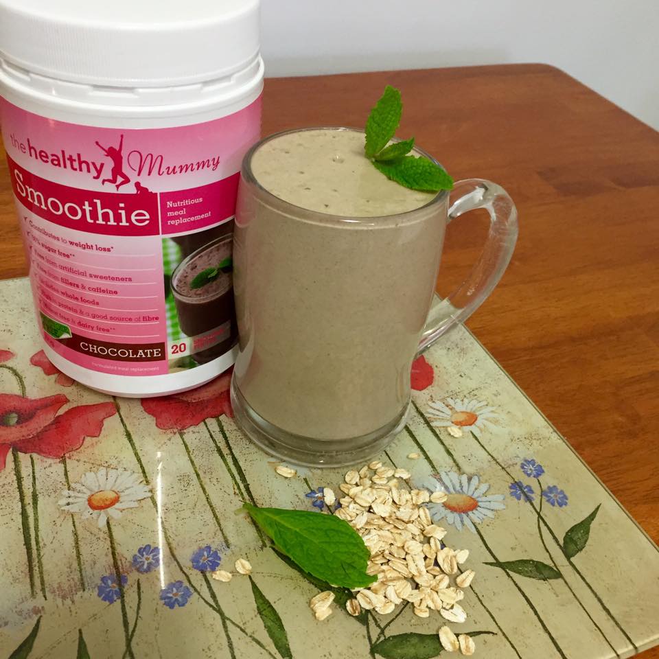 Debbie-Nash-Healthy-Mummy-Banana-Mint-Bang-Smoothie