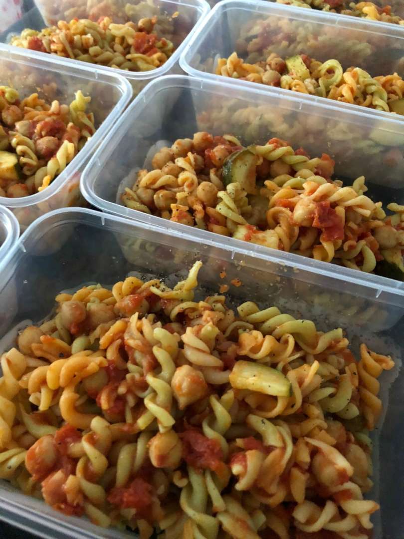 Heathy-Mummy-Chickpea-Zucchini-Tomato-pasta