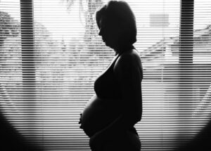 Study finds stressed pregnant women are more likely to have children with personality disorders