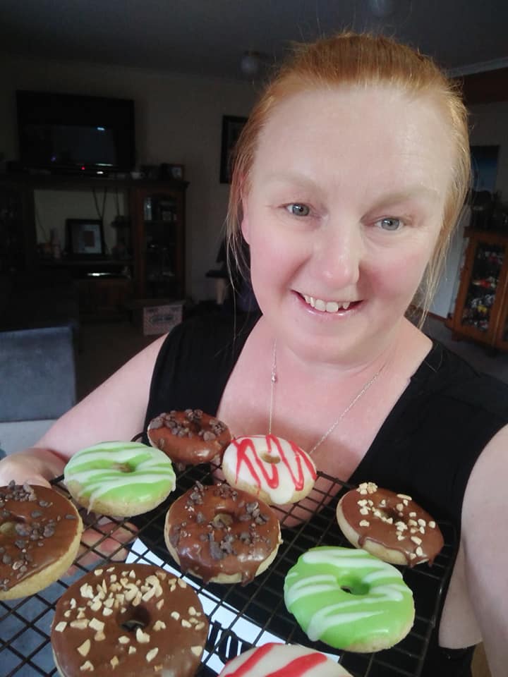 Melanie-Toman-Healthy_Mummy-donuts