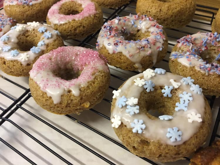 Nikki-Eckley-Mini-Healthy_Mummy-donuts