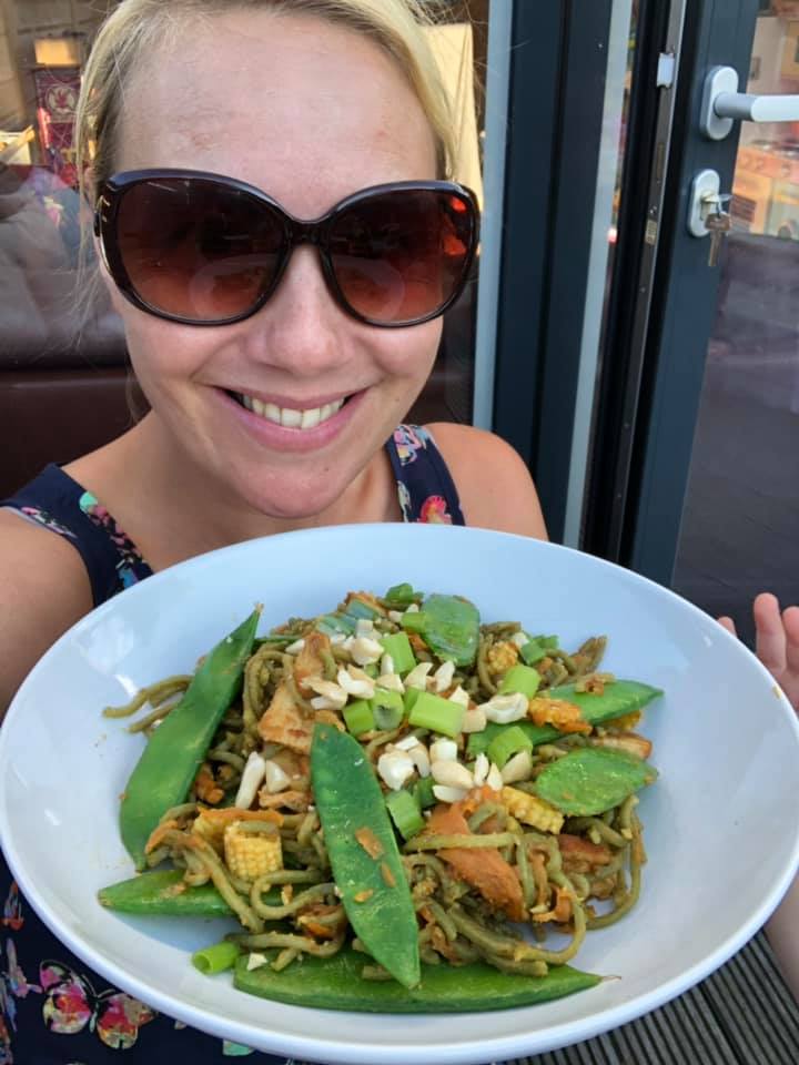 Siobhan-Docherty-Healthy-Mummy-Chicken-Pad-Thai