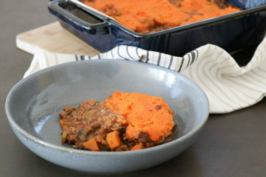 Image of shepherds pie recipe served in a blue bowl