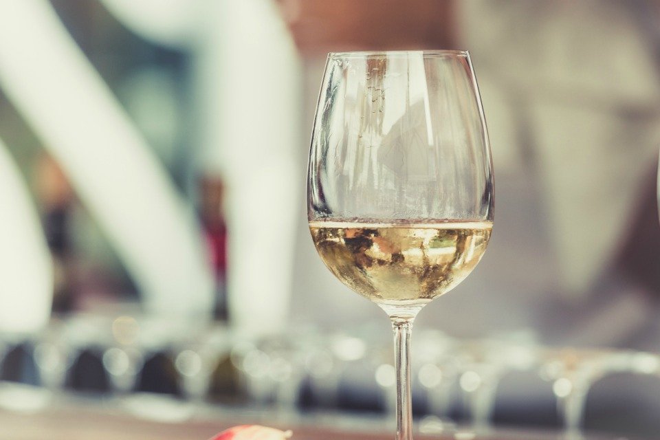 10 alcoholic drinks to AVOID if you want to lose weight