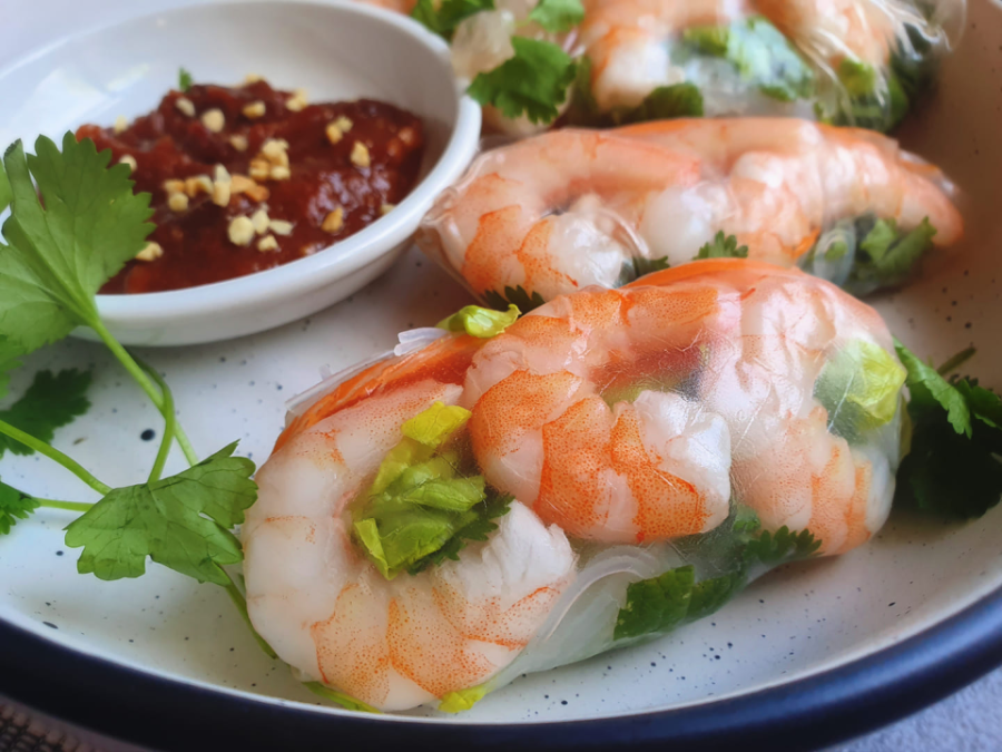 Spicy-Prawn-Ricepaper-rolls-Cassie-McKay