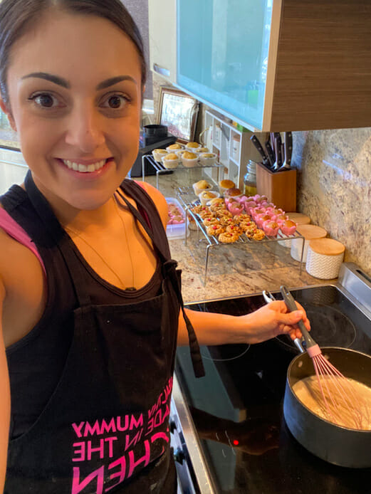 Mum makes 140 SCHOOL SNACKS for $80