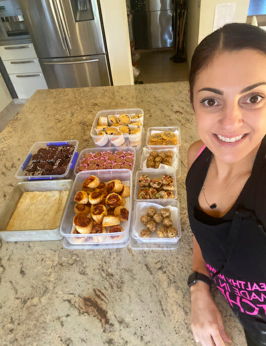 Mum makes 140 SCHOOL SNACKS for $80