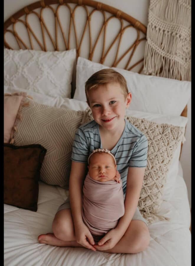 This mum is teaching her daughter to love her body
