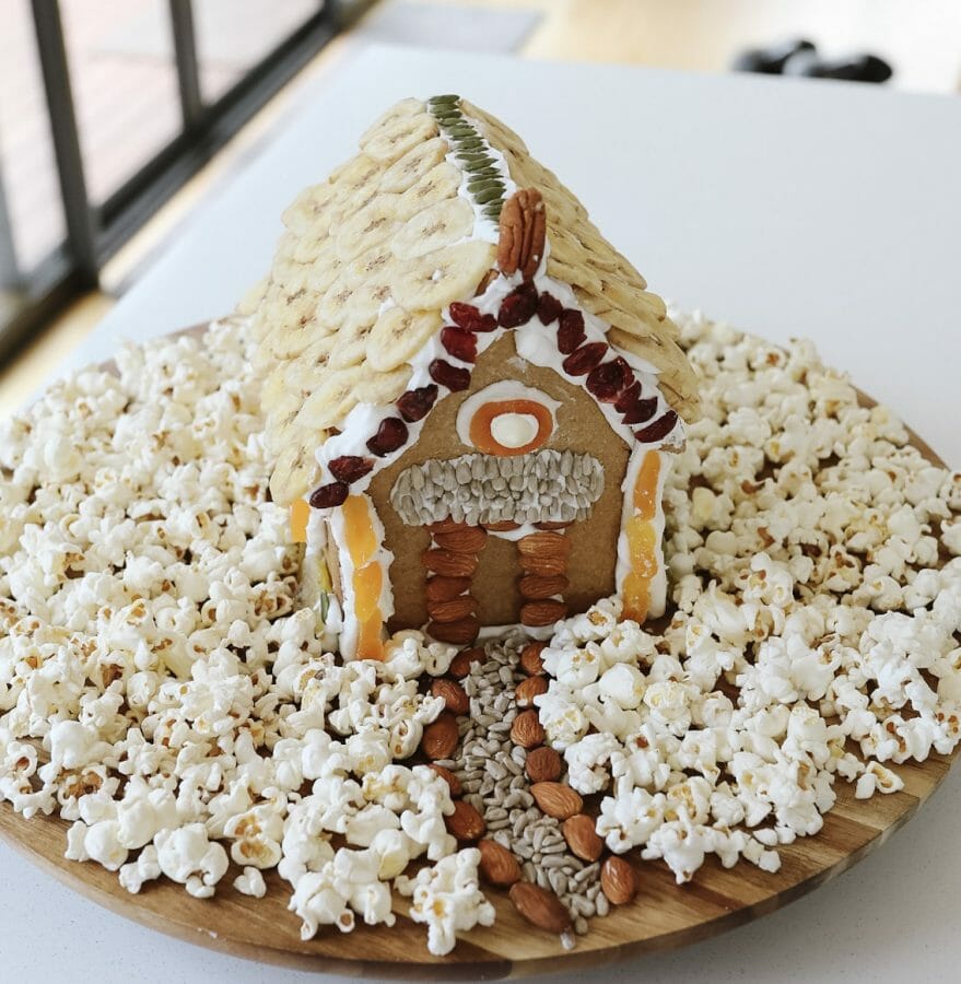 Healthy Mummy Gingerbread house 1