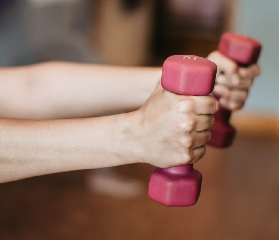 Study Shows That Lifting Weights For Just THREE SECONDS A Day Helps study-shows-that-lifting-weights-for-just-three-seconds-a-day-helps