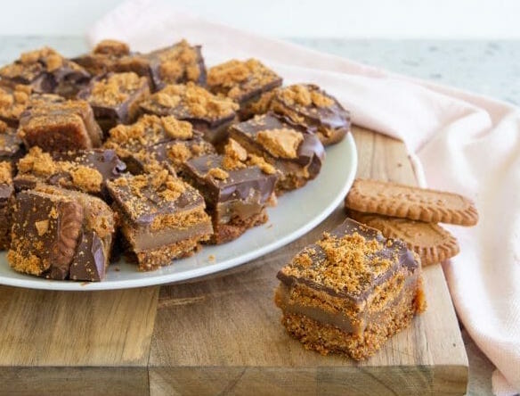 Biscoff Caramel Slice