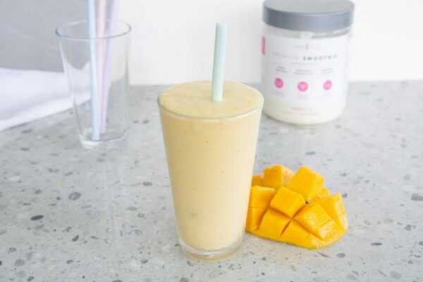 Tropical Dream Smoothie Recipe - under 300 calories Tropical Dream Smoothie Recipe - under 300 calories