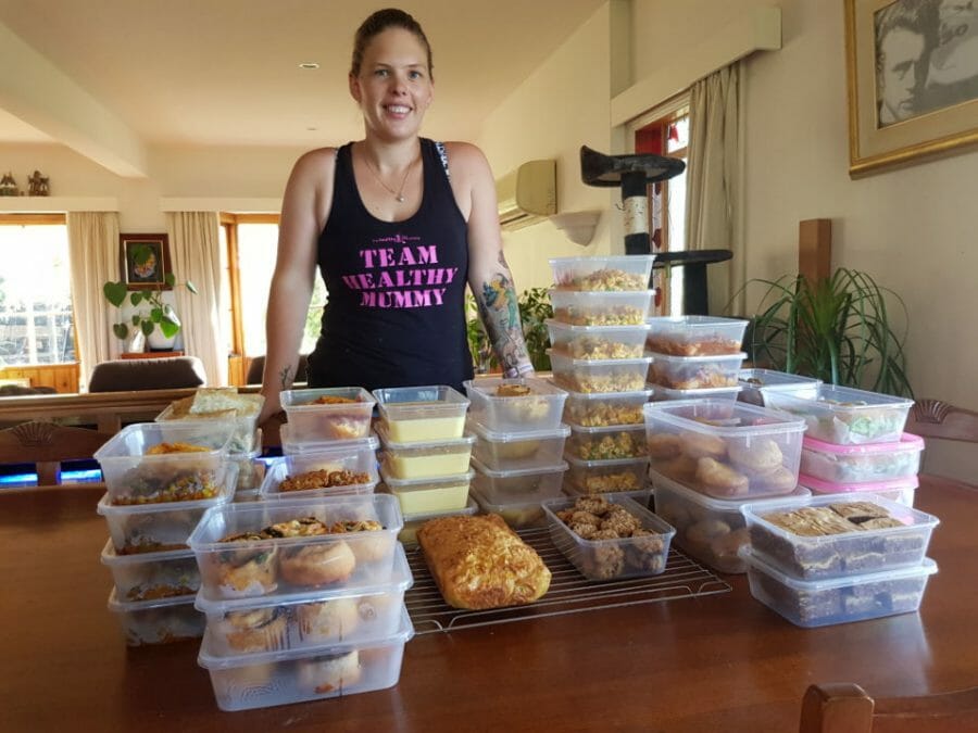 Mum prepares 76 meals and 6 snacks for $120 - that includes breakfast meals your kids will love!