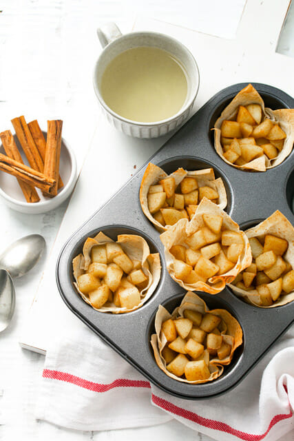 These Apple-tising Pie Cups can be enjoyed HOT OR COLD!