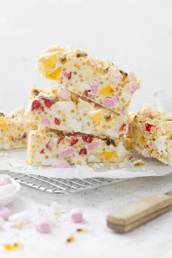 Pavlova Rocky Road Pavlova Rocky Road